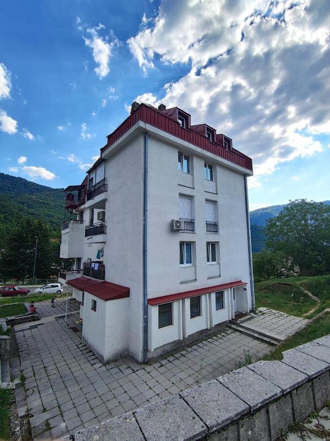 Apartman Sara Pluzine Luaran gambar