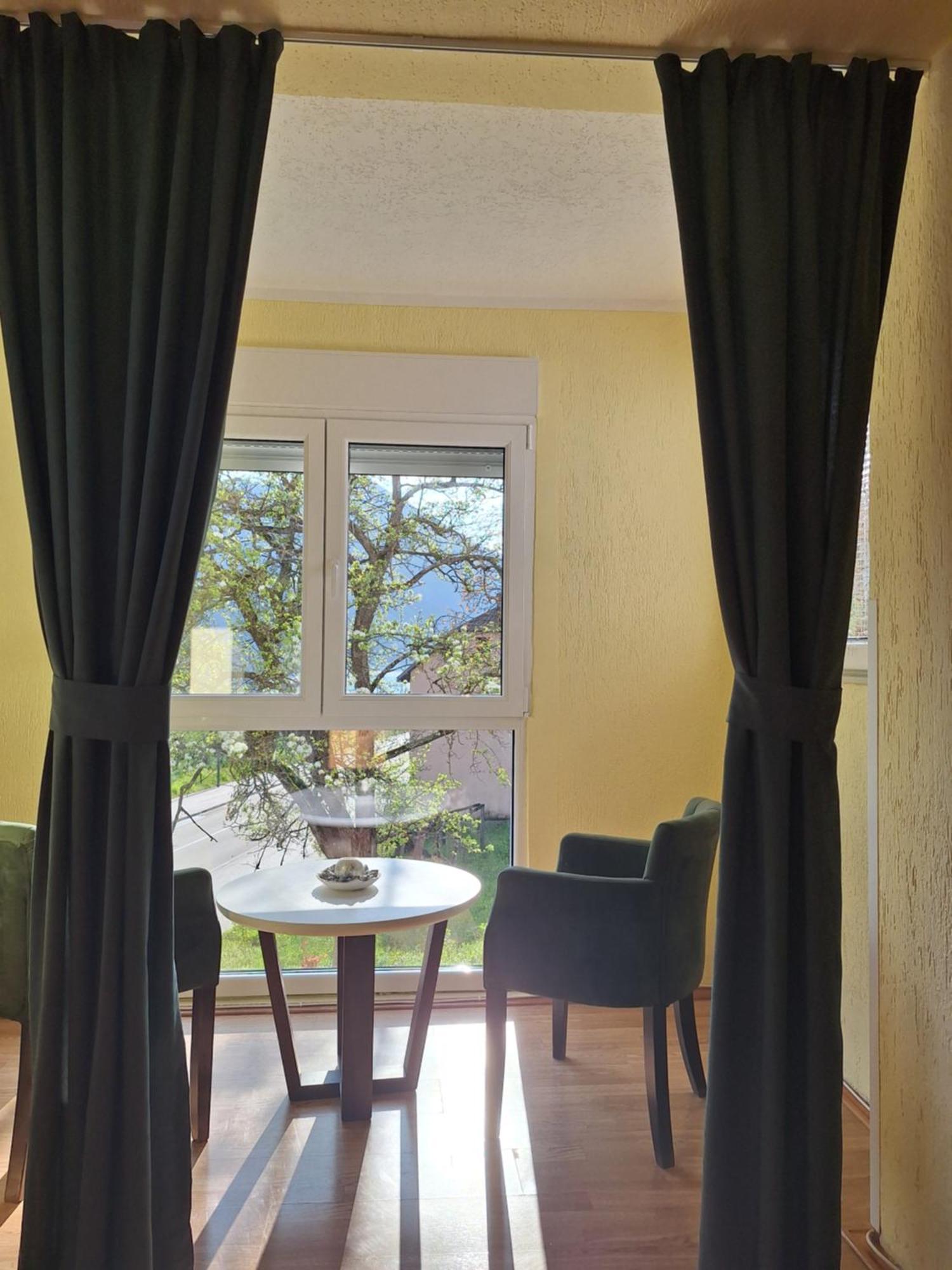 Apartman Sara Pluzine Luaran gambar